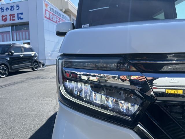 HONDA N BOX CUSTOM 2018 Image 31