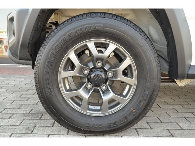 SUZUKI JIMNY NOMADE 2025 Image 31