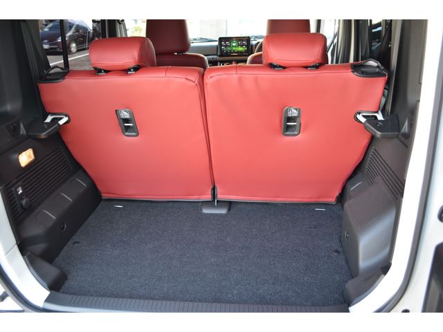 SUZUKI JIMNY NOMADE 2025 Image 31