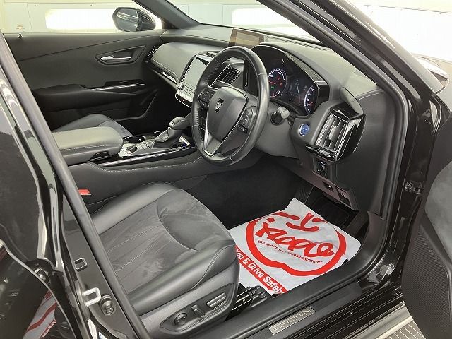 TOYOTA CROWN SEDAN HYBRID 4 2020 Image 31