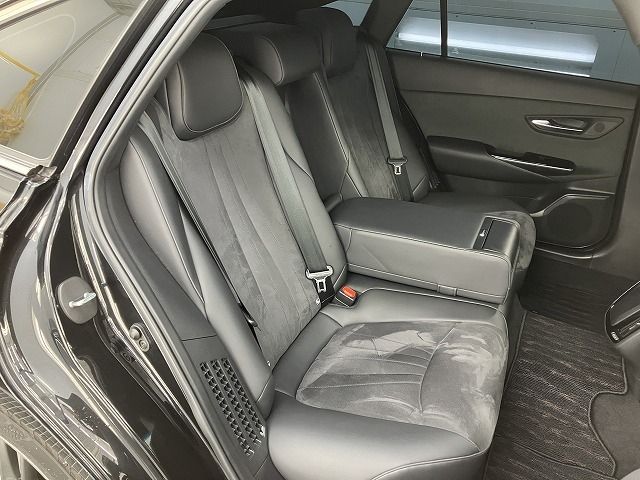 TOYOTA CROWN SEDAN HYBRID 4 2020 Image 31