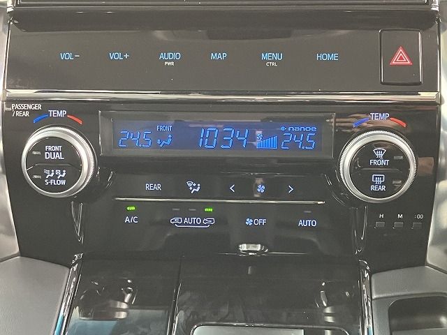 TOYOTA ALPHARD HYBRID 4WD 2018 Image 31