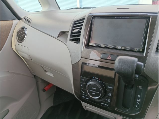 NISSAN ROOX 2013 Image 31