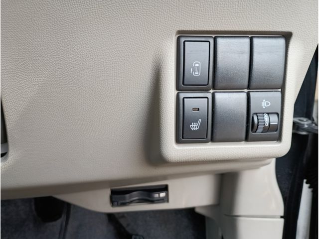 NISSAN ROOX 2013 Image 31