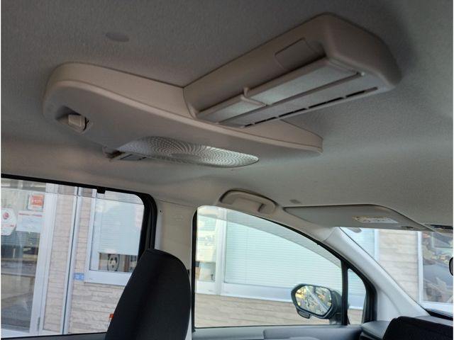 TOYOTA SIENTA HYBRID 2023 Image 31