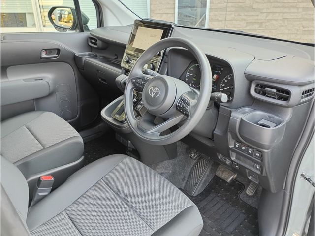 TOYOTA SIENTA HYBRID 2023 Image 31