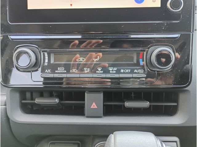 TOYOTA SIENTA HYBRID 2023 Image 31