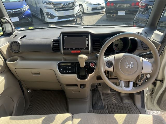 HONDA N BOX 2013 Image 31