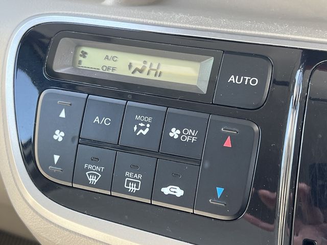 HONDA N BOX 2013 Image 31