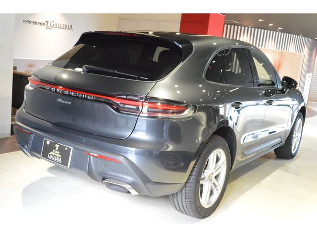 PORSCHE MACAN 2024 Image 31