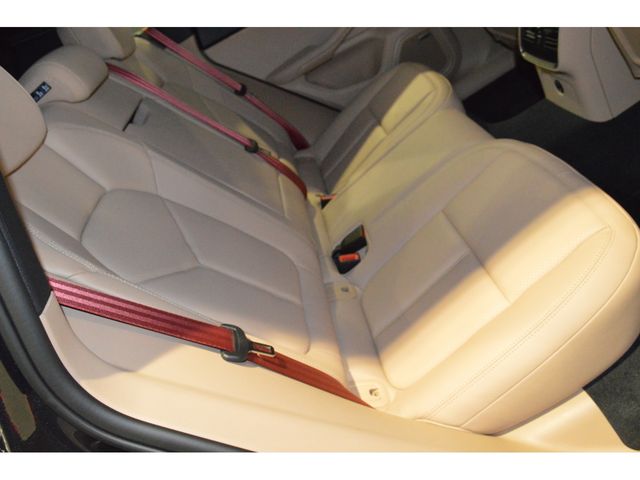 PORSCHE MACAN 2024 Image 31