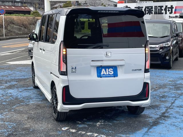 HONDA N BOX CUSTOM 2023 Image 31