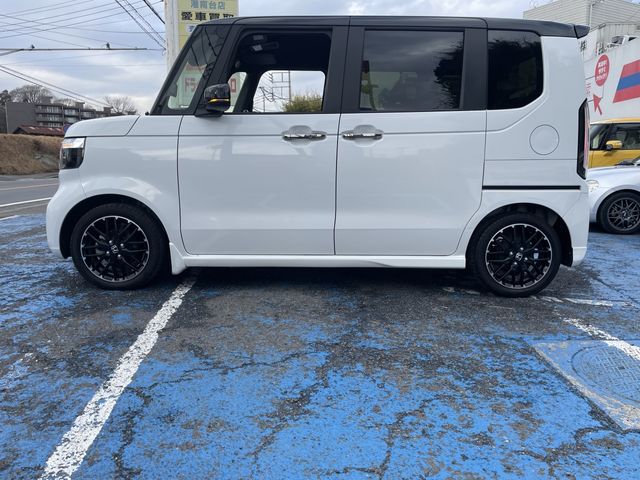 HONDA N BOX CUSTOM 2023 Image 31