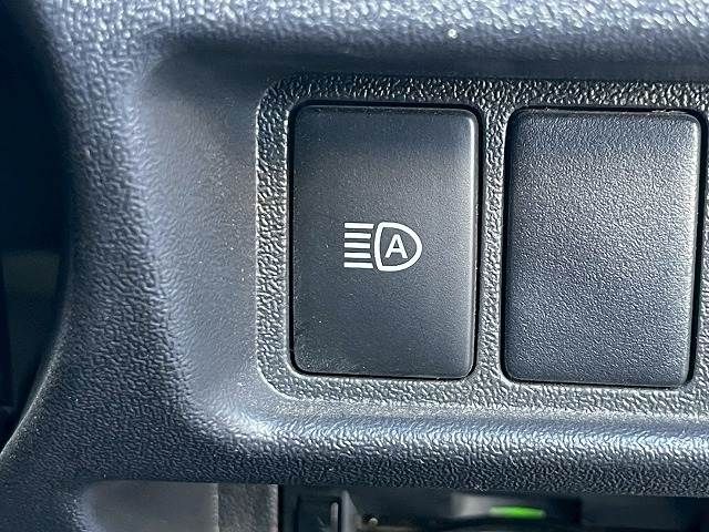 TOYOTA HIACE VAN 2WD 2021 Image 31