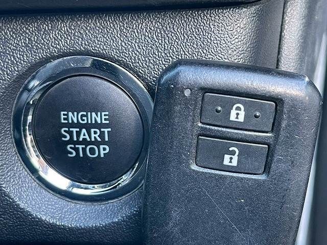 TOYOTA HIACE VAN 2WD 2021 Image 31