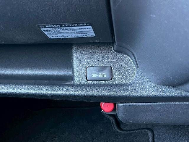 TOYOTA HIACE VAN 2WD 2021 Image 31