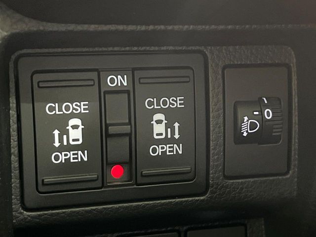 HONDA STEPWAGON E:HEV SPAD 2025 Image 31