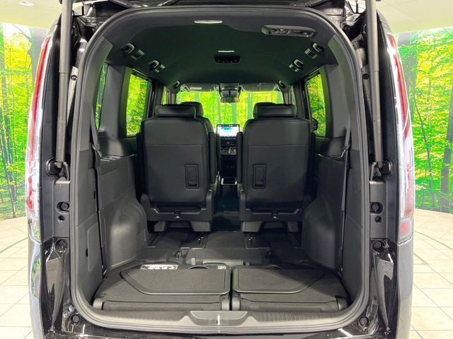 HONDA STEPWAGON E:HEV SPAD 2025 Image 31