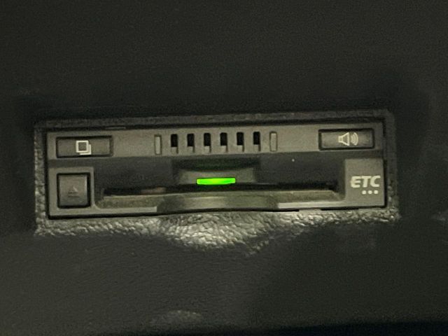 TOYOTA PRIUS 2017 Image 31