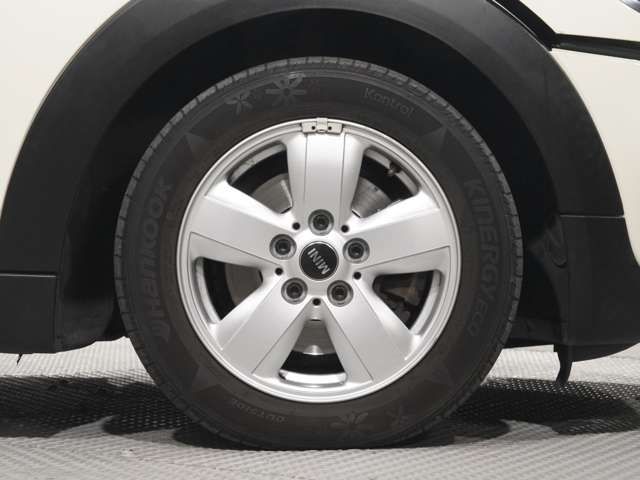 BMW MINI ONE 5DOOR 2018 Image 31