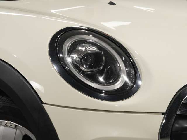 BMW MINI ONE 5DOOR 2018 Image 31