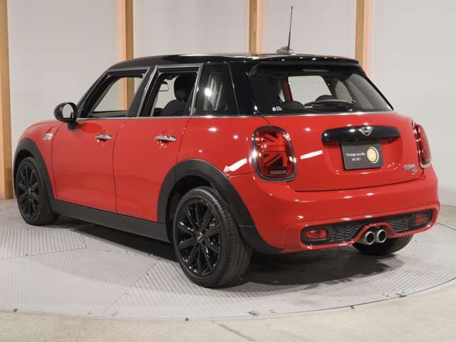 BMW MINI COOPER SD 5DOOR 2020 Image 31
