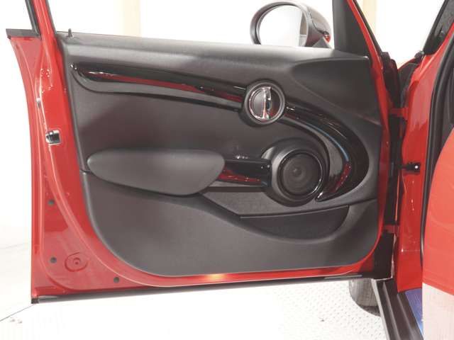 BMW MINI COOPER SD 5DOOR 2020 Image 31