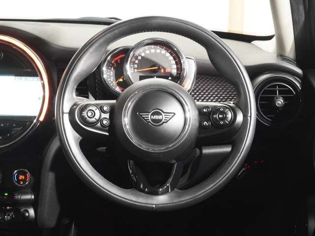 BMW MINI COOPER SD 5DOOR 2020 Image 31