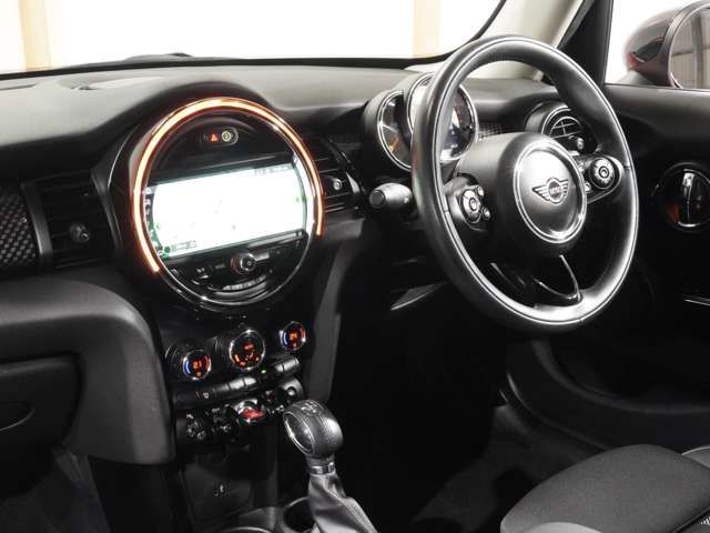 BMW MINI COOPER SD 5DOOR 2020 Image 31