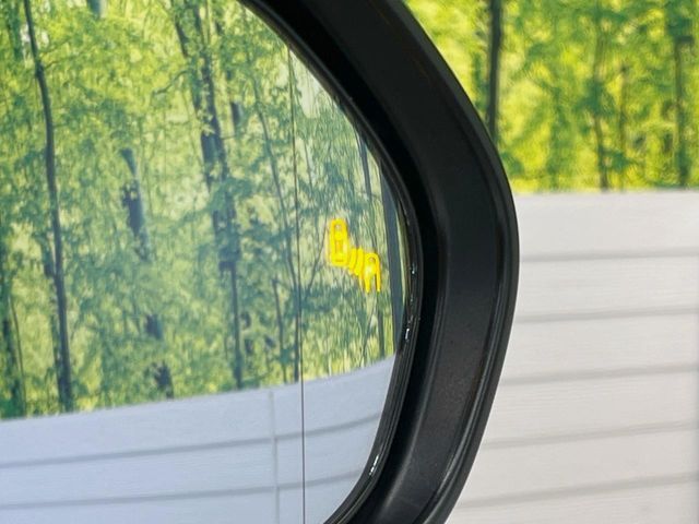 TOYOTA CAMRY HYBRID 2021 Image 31