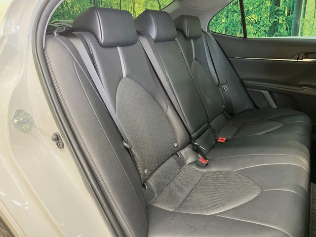 TOYOTA CAMRY HYBRID 2021 Image 31