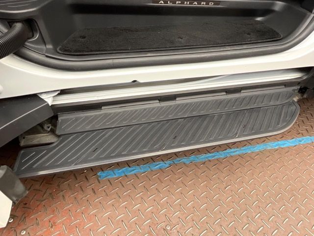 TOYOTA ALPHARD HYBRID 2024 Image 31