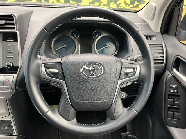 TOYOTA LANDCRUISER PRADO 2023 Image 31