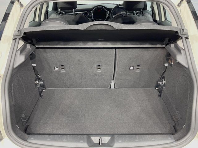 BMW MINI COOPER 5DOOR 2021 Image 31