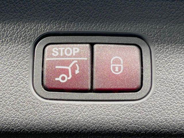 MERCEDES BENZ GLC CL 2023 Image 31