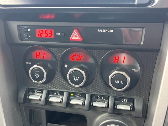 TOYOTA 86 2013 Image 31