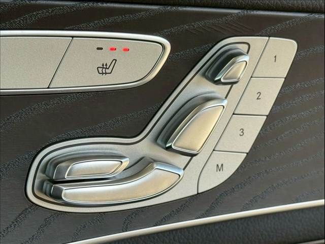 MERCEDES BENZ GLC CL 2019 Image 31