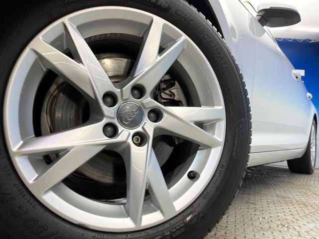 AUDI A4 AVANT 2016 Image 31