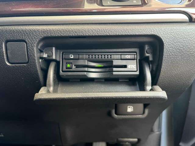 TOYOTA CROWN SEDAN HYBRID 2013 Image 31