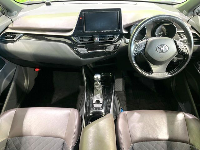 TOYOTA C-HR 2017 Image 31