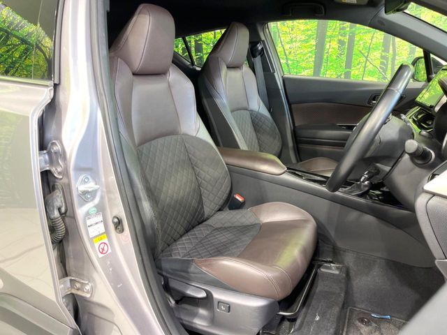 TOYOTA C-HR 2017 Image 31