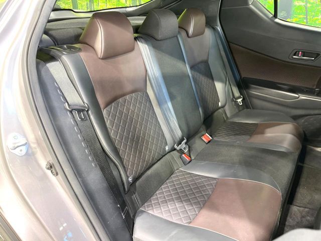 TOYOTA C-HR 2017 Image 31