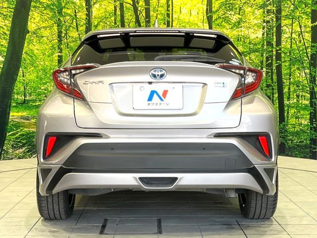 TOYOTA C-HR 2017 Image 31