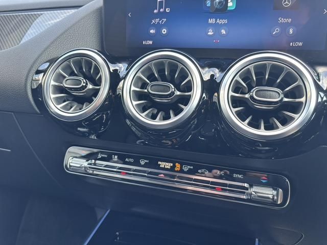 MERCEDES BENZ GLA CL 2025 Image 31