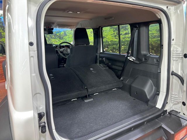 SUZUKI JIMNY NOMADE 2025 Image 31