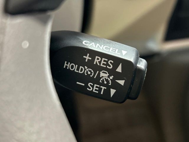 TOYOTA LANDCRUISER PRADO 2023 Image 31