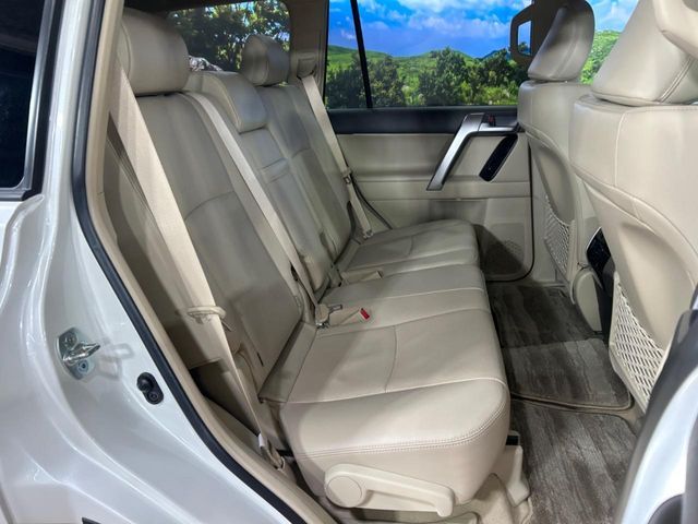 TOYOTA LANDCRUISER PRADO 2023 Image 31
