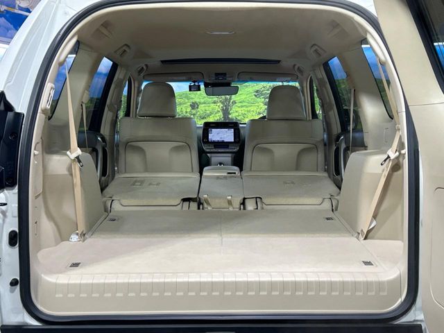 TOYOTA LANDCRUISER PRADO 2023 Image 31