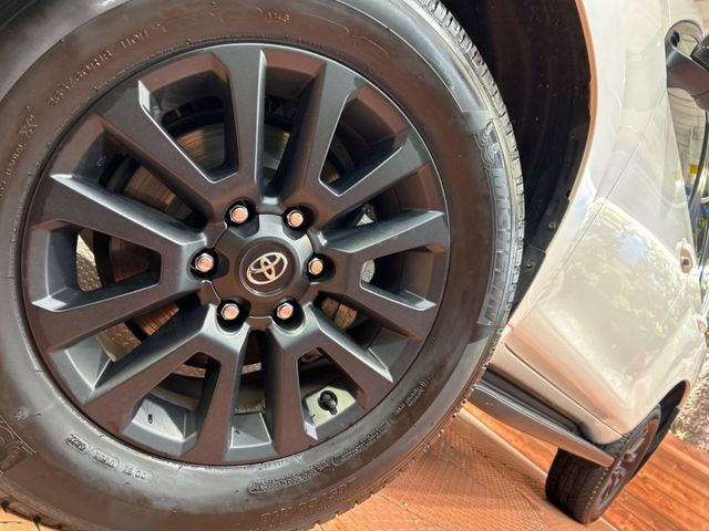 TOYOTA LANDCRUISER PRADO 2023 Image 31