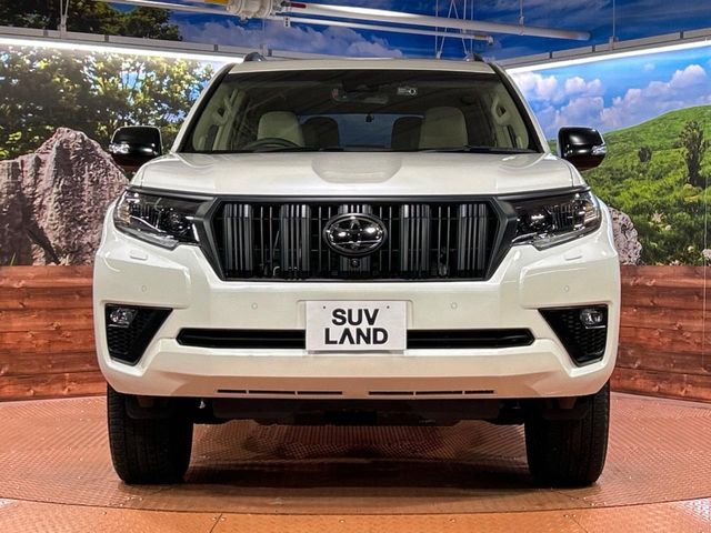 TOYOTA LANDCRUISER PRADO 2023 Image 31